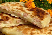 Nepogrešiv izbor: Recept za lepinje sa šunkom i sirom