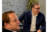 Вучић са Вархељијем: Информисао сам комесара о забрињавајућој ситуацији на КиМ