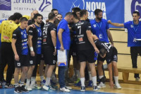 Leotar oba puta domaćin Dobeleu
