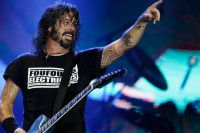 Otkazan nastup "Foo Fighters" nakon skandala frontmena grupe