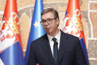 Politiko: Vučić vješt u balansiranju između Zapada, Kine i Rusije