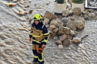 Poplave u Hrvatskoj: Teška situacija u Karlovcu i Brodaricama