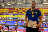 Rvač Affan Smajić uz Mozzart do vrha Balkana