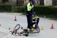 Biciklista teško povrijeđen, zadržan na liječenju
