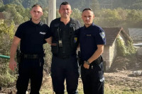 Mladi heroji: Policajci iz BiH spasili šest osoba u Jablanici