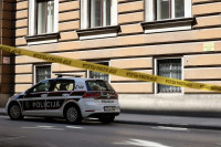 Maloljetnik koji je osumnjičen za 40 lažnih dojava o bombama predat u Tužilaštvo