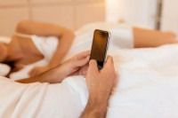 Uhvatio ženu u prevari, pa završio na sudu: Ljubavnik ga tužio