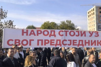 "Svi smo mi Republika Srpska": Velika podrška Dodiku i Lukiću ispred Suda BiH (VIDEO)