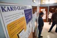 Kako da glasaju građani kojima su dokumenti uništeni u poplavama i klizištima?