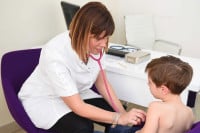 Sumnjaju na meningitis: Povećan broj pregleda djece u Kotor Varošu
