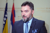 Košarac: ''Trojka'' priznaje da pokušava ukloniti Dodika sa političke scene