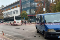 Sudar u centru Banjaluke, stiglo vozilo Hitne pomoći (FOTO)