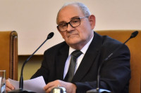 Čavoški: Srpska očekuje da je Amerika ostavi na miru