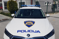 Policajac izazvao udes: Dva muškarca poginula, pet osoba povrijeđeno
