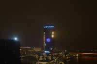 Kula Beograd u bojama srpske trobojke i Natalijine ramonde
