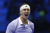 Zverev savladao Rubljova u prvom kolu Završnog turnira