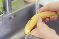 Evo da li treba prati banane prije konzumiranja