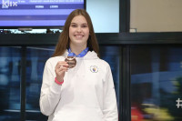 Lana Pudar daje bronzanu medalju sa Svjetskog prvenstva na humanitarnoj aukciji