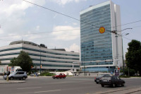 Na plate za pola godine skršili 383 miliona KM!