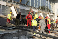 Zbog tragedije u Novom Sadu uhapšeni Vesić, Tanasković, Šurlan...