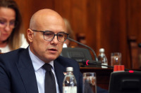 Vučević sutra saopštava ko će preuzeti ministarstva koja su vodili Vesić i Momirović