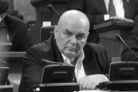 Sahranjen Dragan Marković Palma