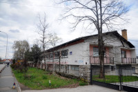 Vatrogasci ugasili požar u staroj građevinskoj školi