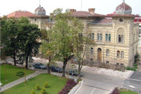 U Brčkom Dan žalosti na dan sahrane troje nastradalih