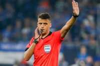 Španac Hesus Hil Manzano sudi meč Milan - Crvena zvezda u Ligi šampiona