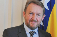 Bakir Izetbegović operisan