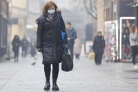 Sarajlijama zbog zagađenog vazduha preporučeno nošenje maski