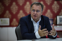Nermin Nikšić mora na hitnu operaciju