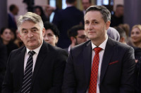 Za Bećirovića Zaključci NSRS su prijetnja, za Komšića zabava