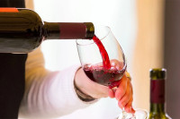 U Hrvatskoj vino poskupjelo najviše u Evropi