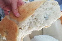 Šta simbolizuje novčić iz česnice
