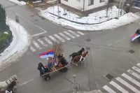 Bogosluženje u hramovima i nalaganje badnjaka širom Srpske (VIDEO, FOTO)