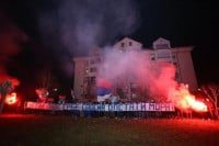 Navijači "Radnika" priredili vatromet i bakljadu