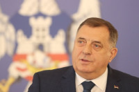 Dodik: Vojska Republike Srpske je časna i imala je svoju istorijsku ulogu