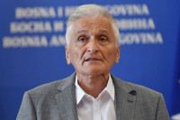 Špirić: Od malih traže da se svrstavaju, a ne da odlučuju