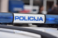 Muškarac prijetio da će raznijeti bombom sebe i djecu