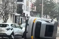 Epilog pucnjave na Ilidži: Prevrnut "porše", jedna osoba ranjena