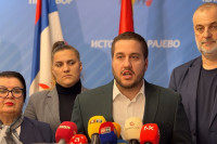 PDP Banjaluka odgovara SNSD-u: Ne pada snijeg da prekrije brijeg, već...