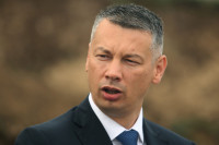 Nešić podnosi ostavku!