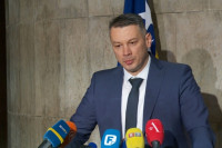 Izglasana Nešićeva smjena, iako je najavio neopozivu ostavku