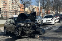 Automobil sletio sa kolovoza, poginuo vozač