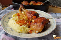 RECEPT DANA: Pileći bataci sa povrćem