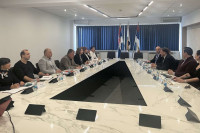 Adžić i Mejer razgovarali o daljoj saradnju Gradiške i UNDP-a