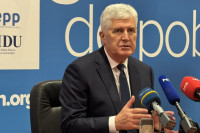 Politička kretanja u Sarajevu zavise od HDZ-a: Čović nije za smjene