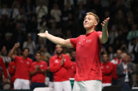 Hamad srušio Runea usred Kopenhagena, Srbija vodi 2:0