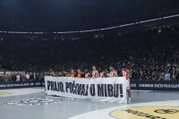 Derbi počeo minutom ćutanja u čast Dražena Dalipagića